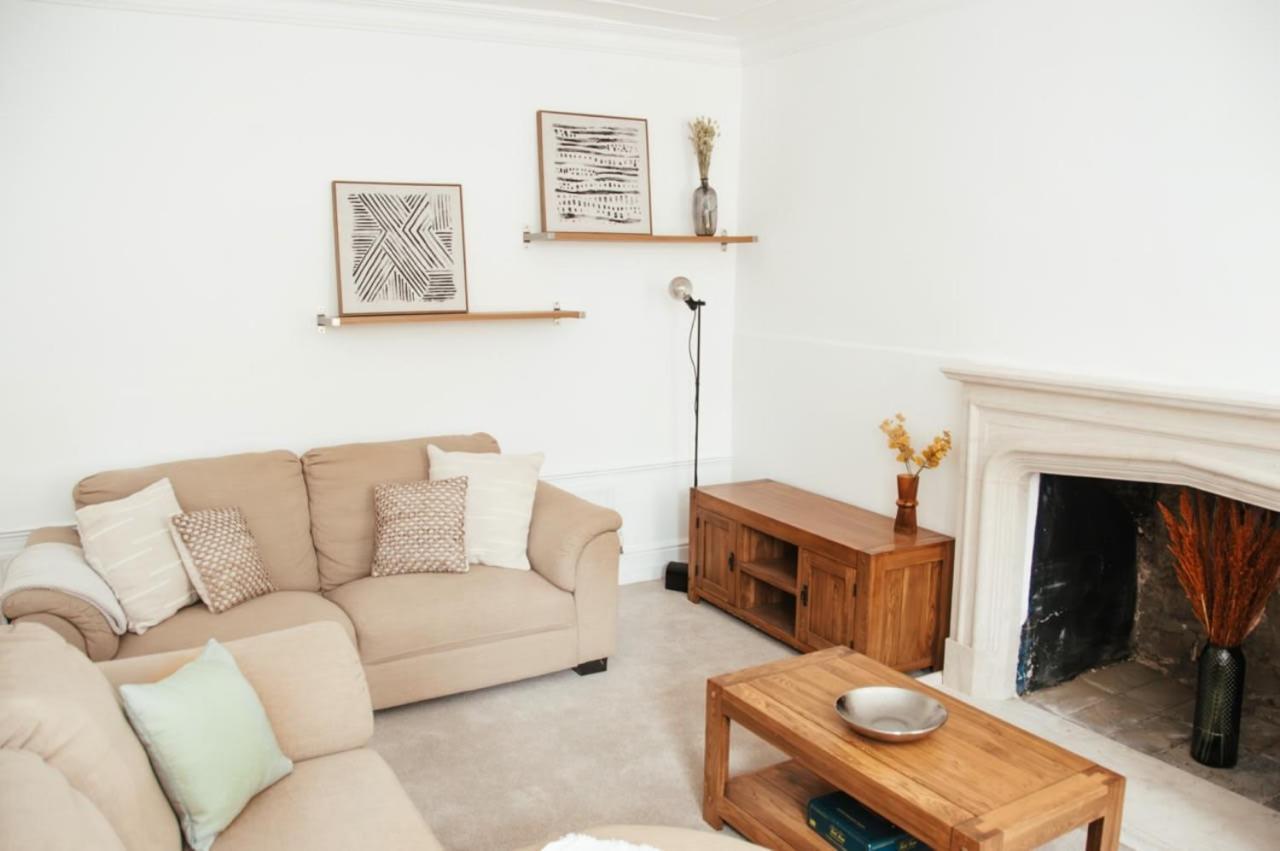 Garden Flat In Period Property Centrally Located 바스 외부 사진